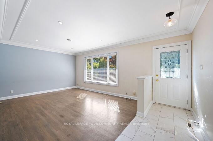 Photo 8 of 126 Patricia Drive, King, King City — HOMEH