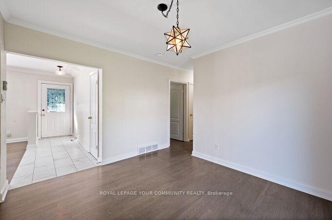 Photo 11 of 126 Patricia Drive, King, King City — HOMEH