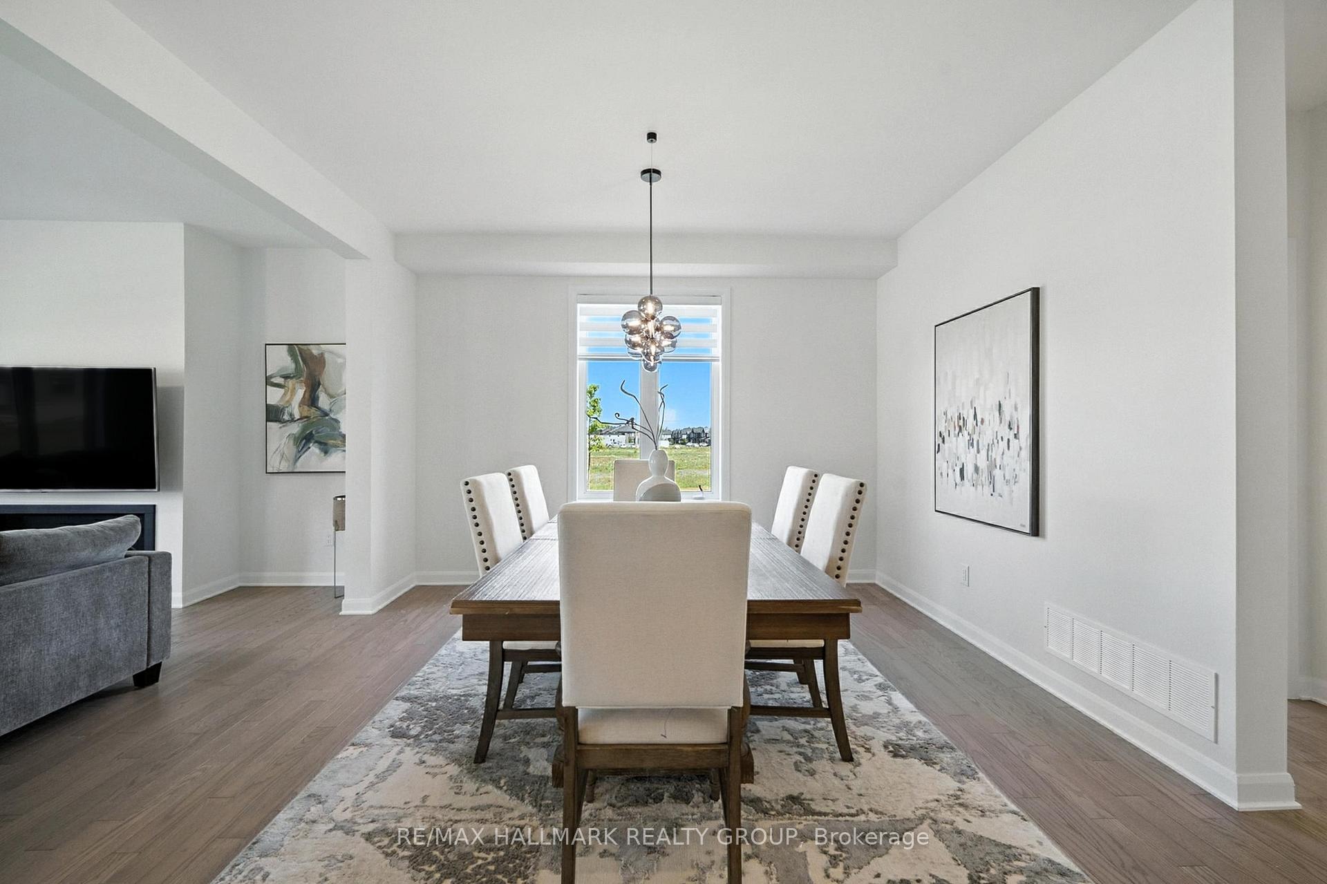 Photo 6 of 547 Anchor Circle, Ottawa, Mahogany Community — HOMEH