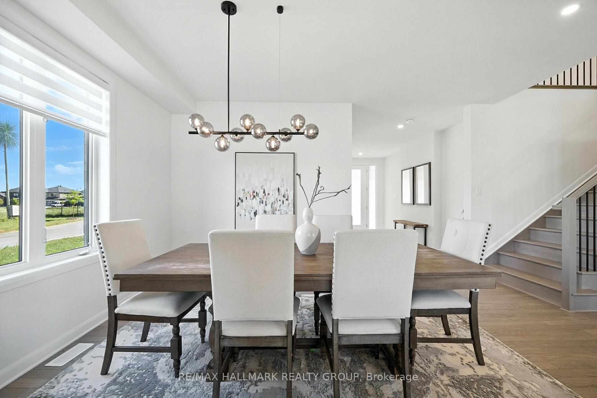 Photo 7 of 547 Anchor Circle, Ottawa, Mahogany Community — HOMEH