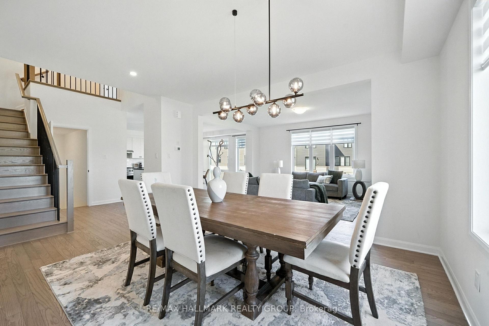 Photo 8 of 547 Anchor Circle, Ottawa, Mahogany Community — HOMEH
