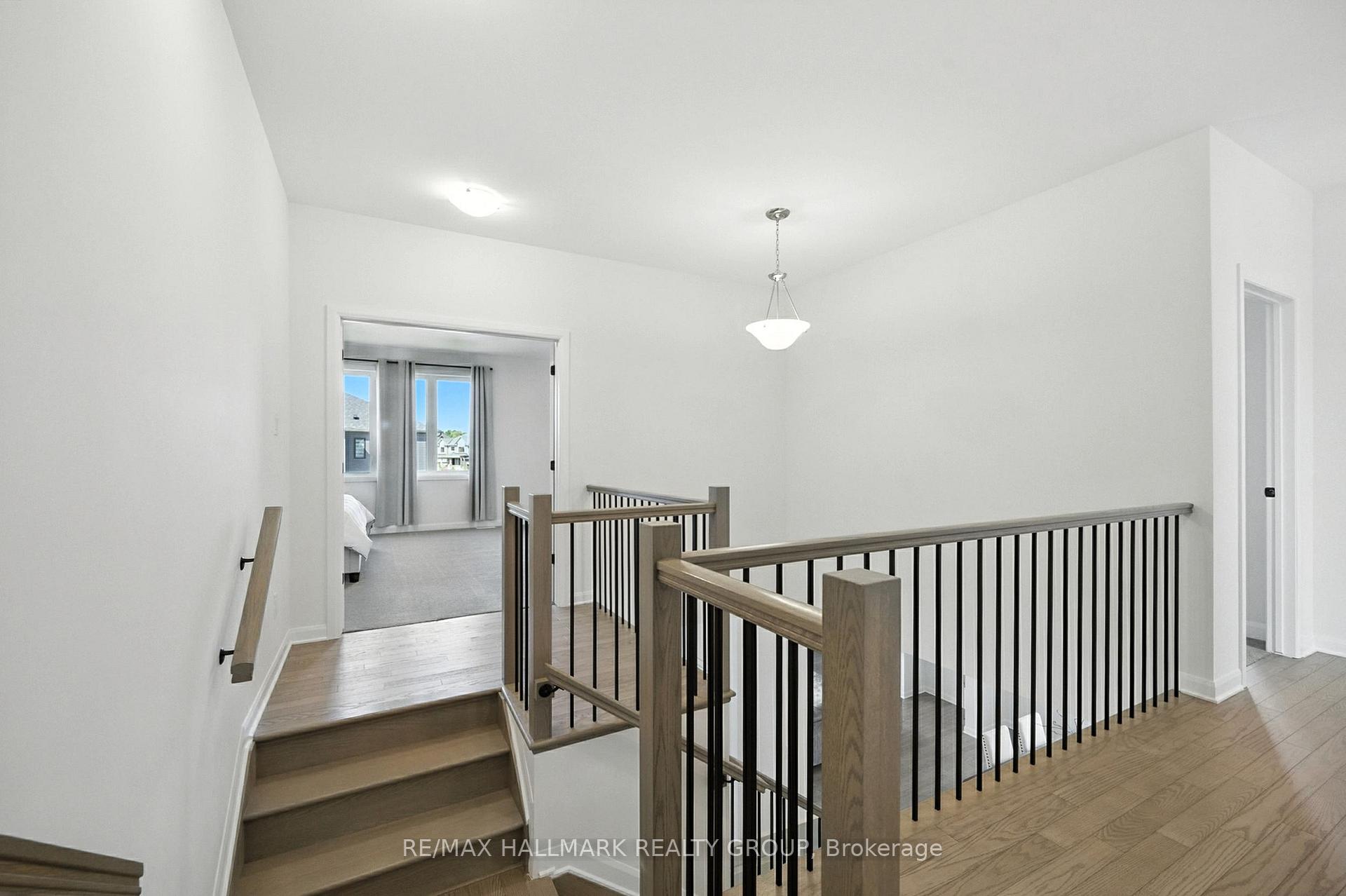 Photo 19 of 547 Anchor Circle, Ottawa, Mahogany Community — HOMEH