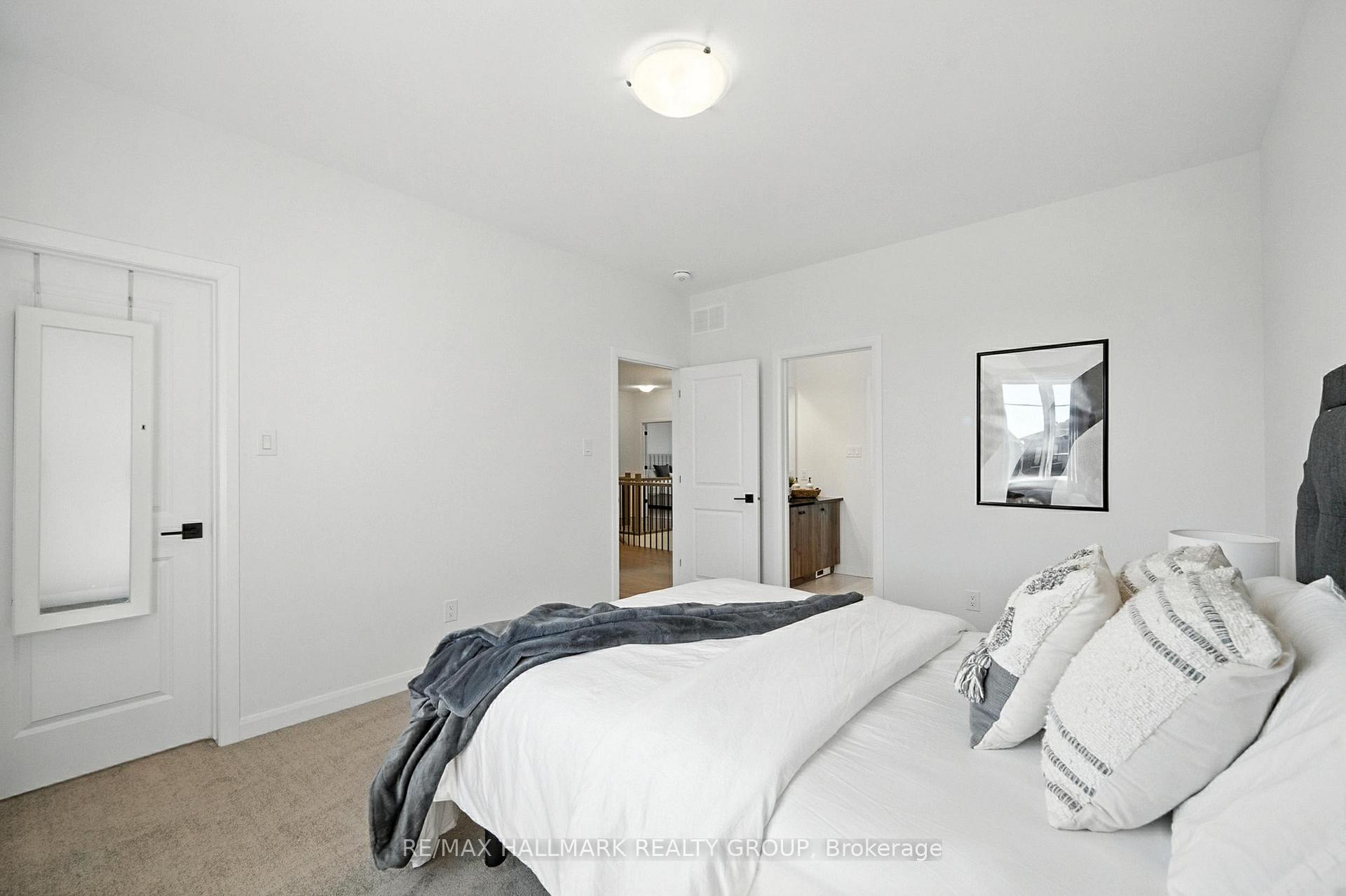 Photo 31 of 547 Anchor Circle, Ottawa, Mahogany Community — HOMEH