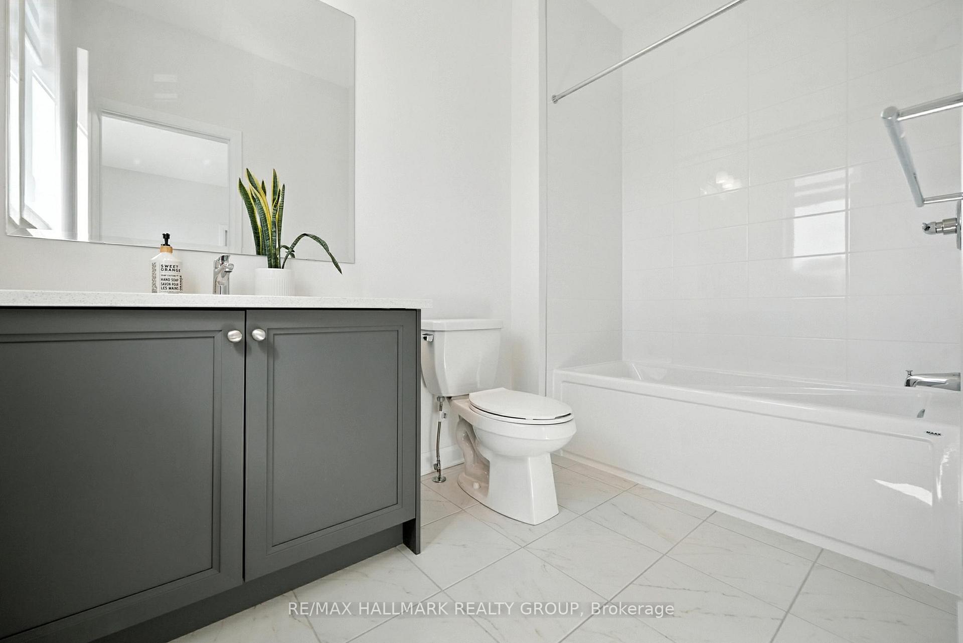Photo 34 of 547 Anchor Circle, Ottawa, Mahogany Community — HOMEH