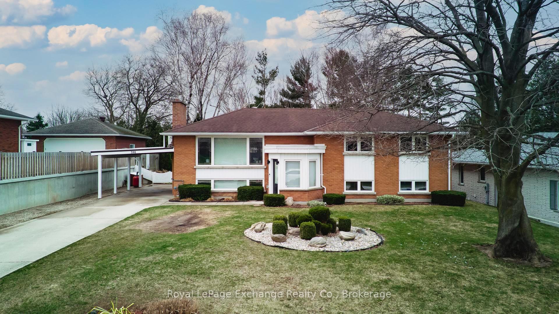 Front of 398 Kingsway Street