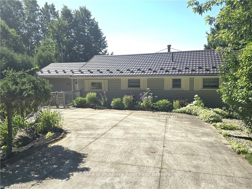 Photo 2 of 554 Road 5 S, Mapleton, Rural Mapleton — HOMEH