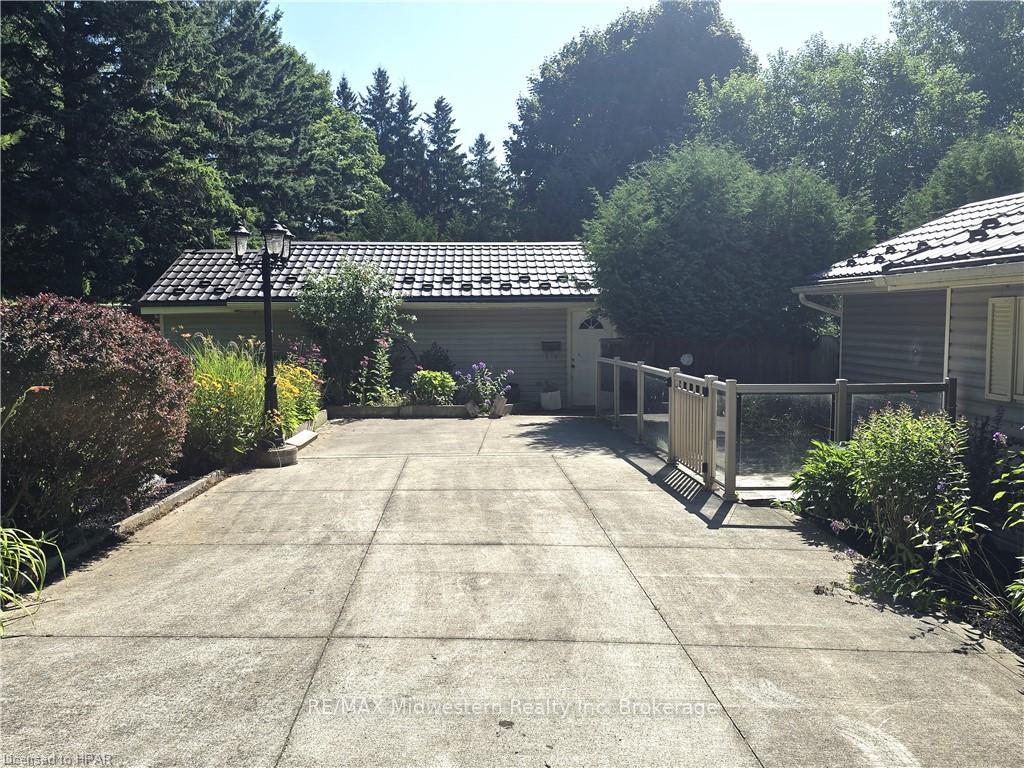 Photo 5 of 554 Road 5 S, Mapleton, Rural Mapleton — HOMEH