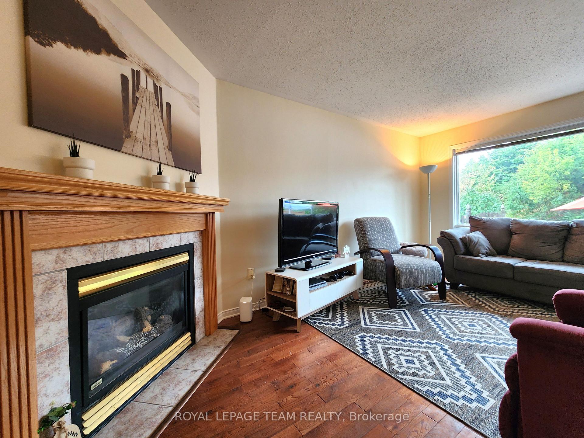 Photo 6 of 117 Blackdome Crescent, Ottawa, Kanata - Kanata Lakes/Heritage Hills — HOMEH