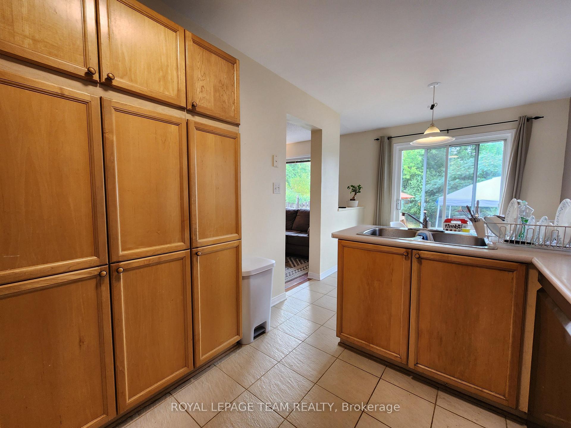 Photo 11 of 117 Blackdome Crescent, Ottawa, Kanata - Kanata Lakes/Heritage Hills — HOMEH