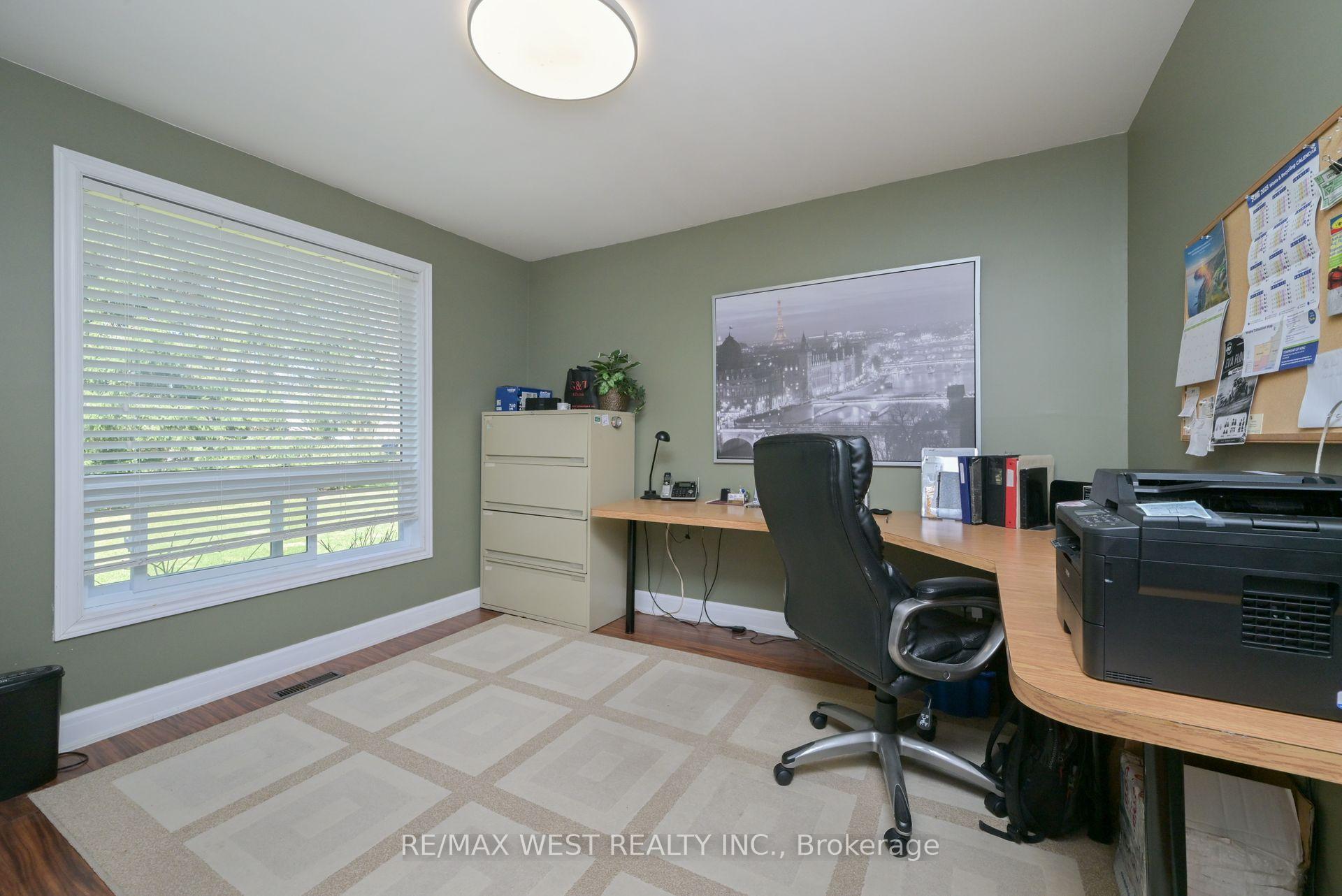 Photo 16 of 24 Cedarwood Crescent, King, Nobleton — HOMEH