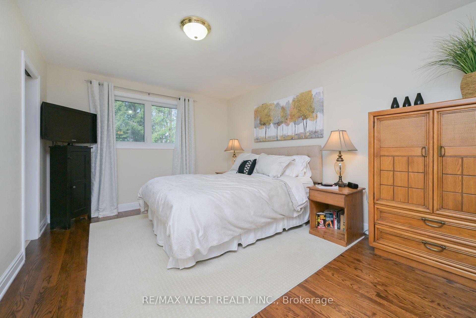 Photo 19 of 24 Cedarwood Crescent, King, Nobleton — HOMEH