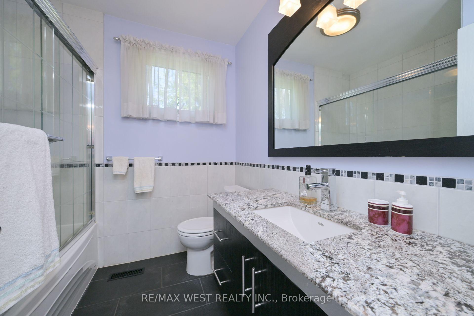 Photo 25 of 24 Cedarwood Crescent, King, Nobleton — HOMEH