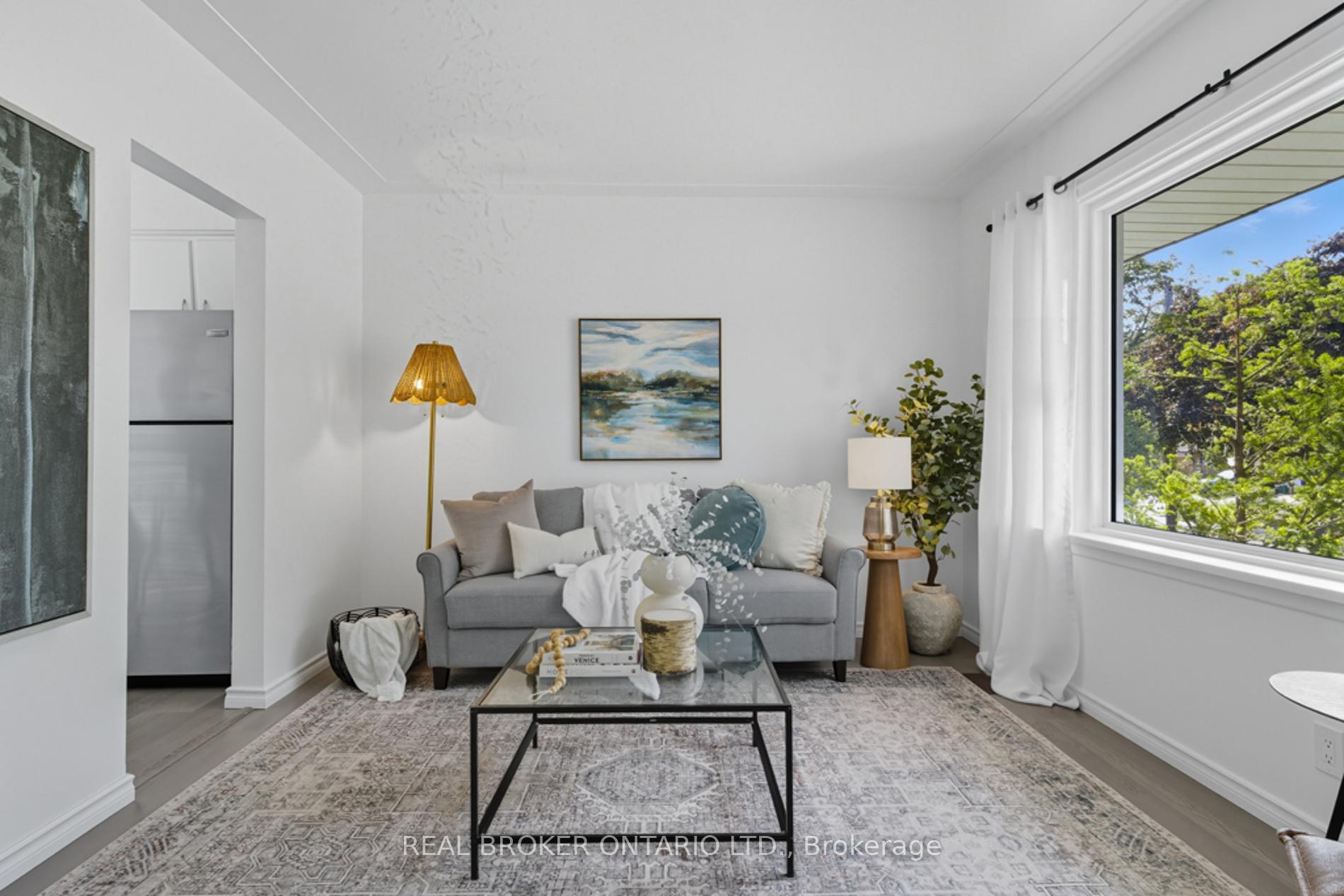 Photo 6 of 27 Broadmoor Avenue, Kitchener — HOMEH