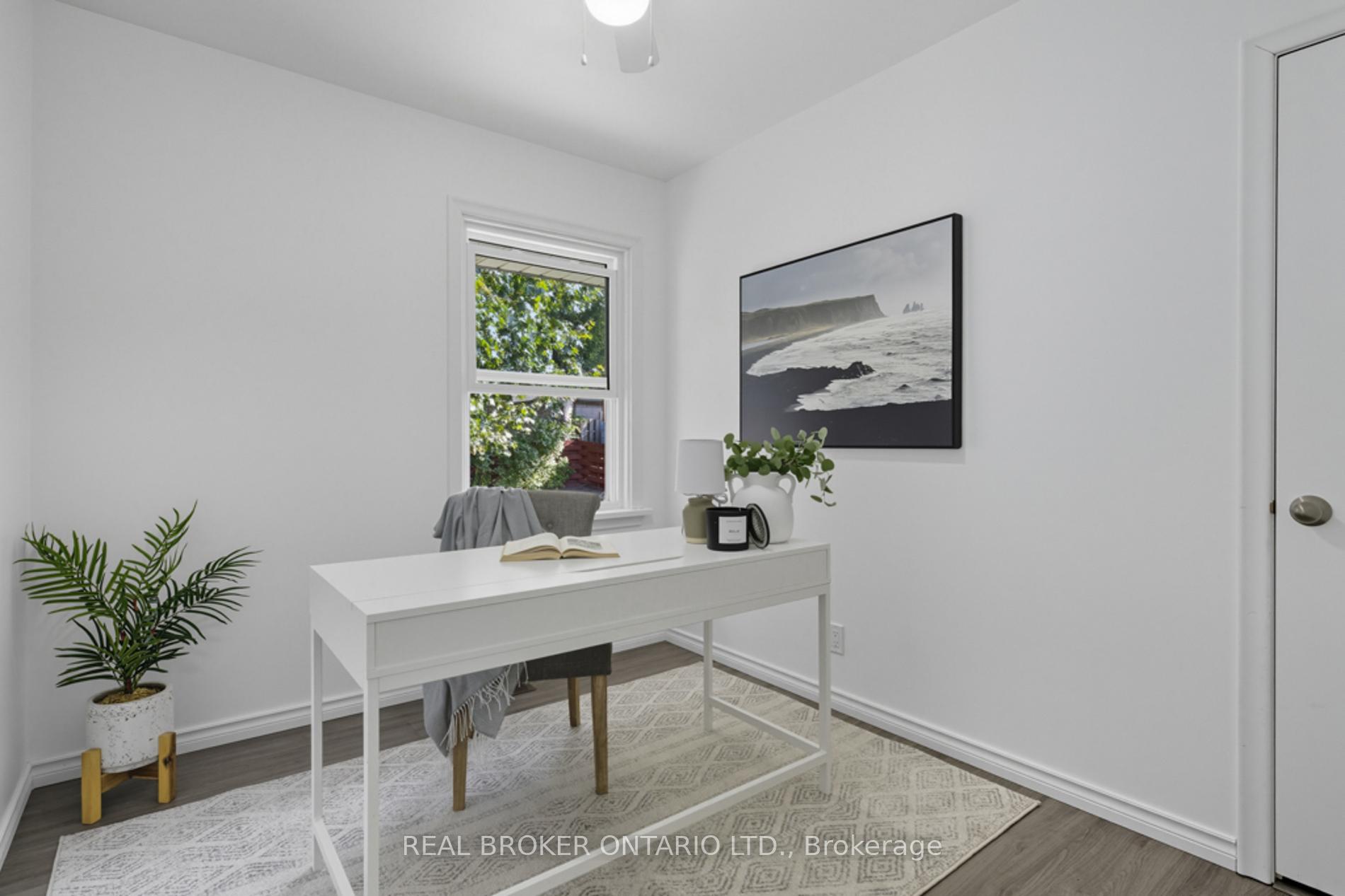 Photo 10 of 27 Broadmoor Avenue, Kitchener — HOMEH