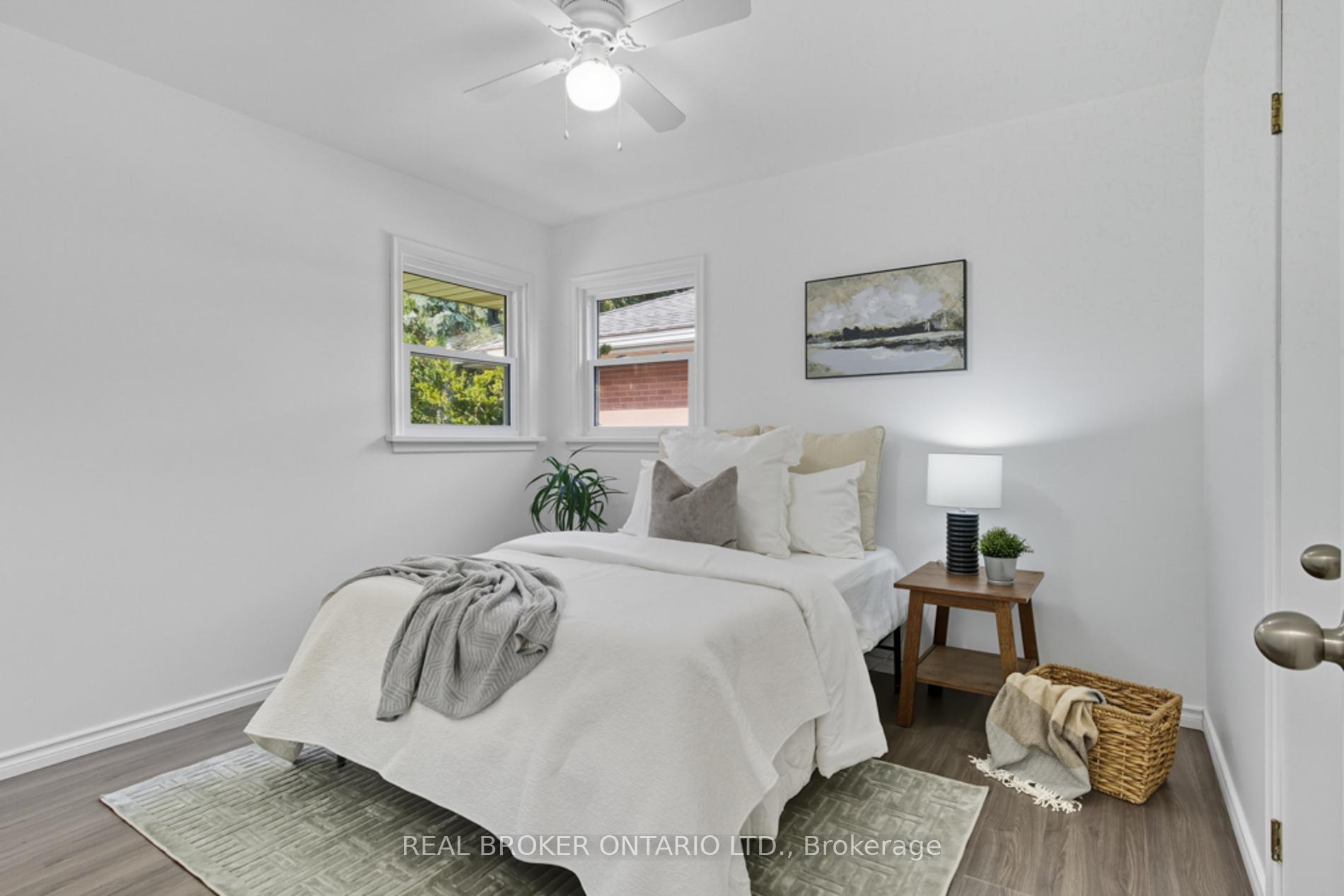 Photo 12 of 27 Broadmoor Avenue, Kitchener — HOMEH