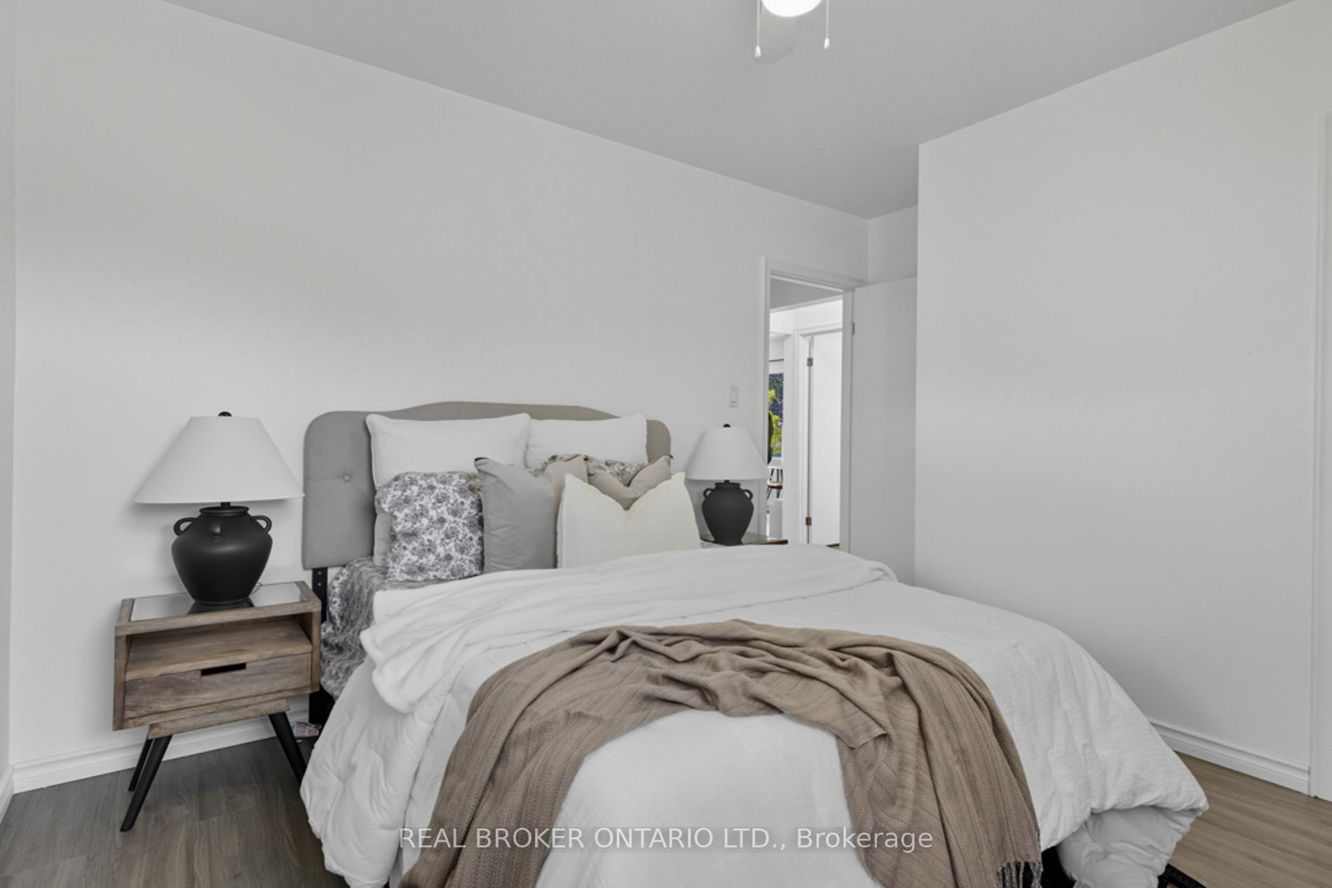 Photo 15 of 27 Broadmoor Avenue, Kitchener — HOMEH