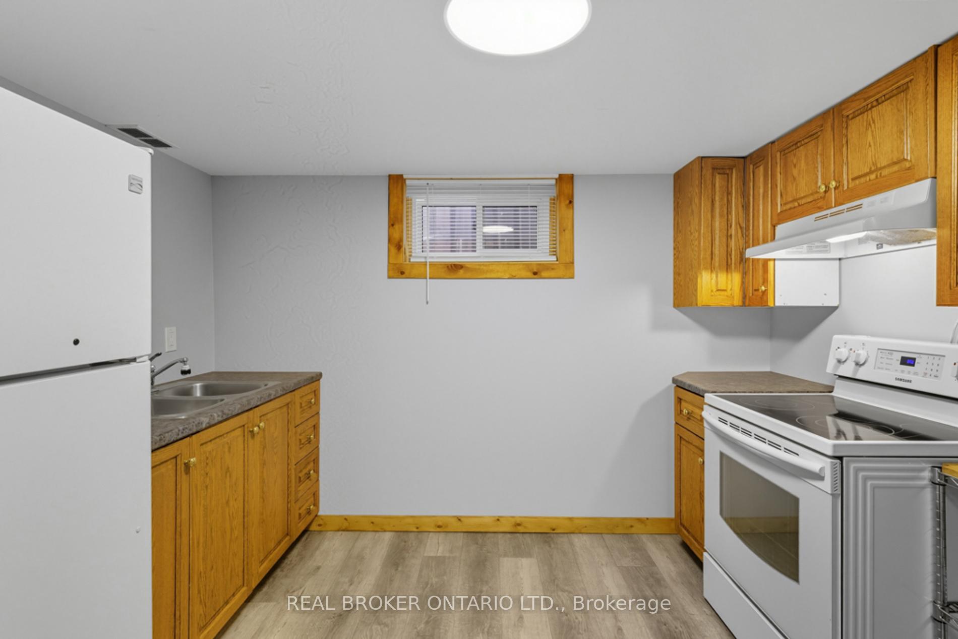 Photo 18 of 27 Broadmoor Avenue, Kitchener — HOMEH
