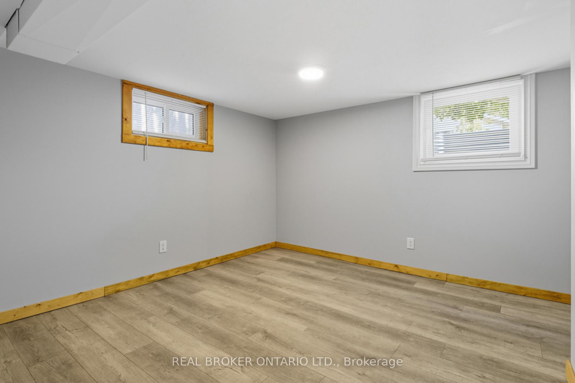 Photo 22 of 27 Broadmoor Avenue, Kitchener — HOMEH