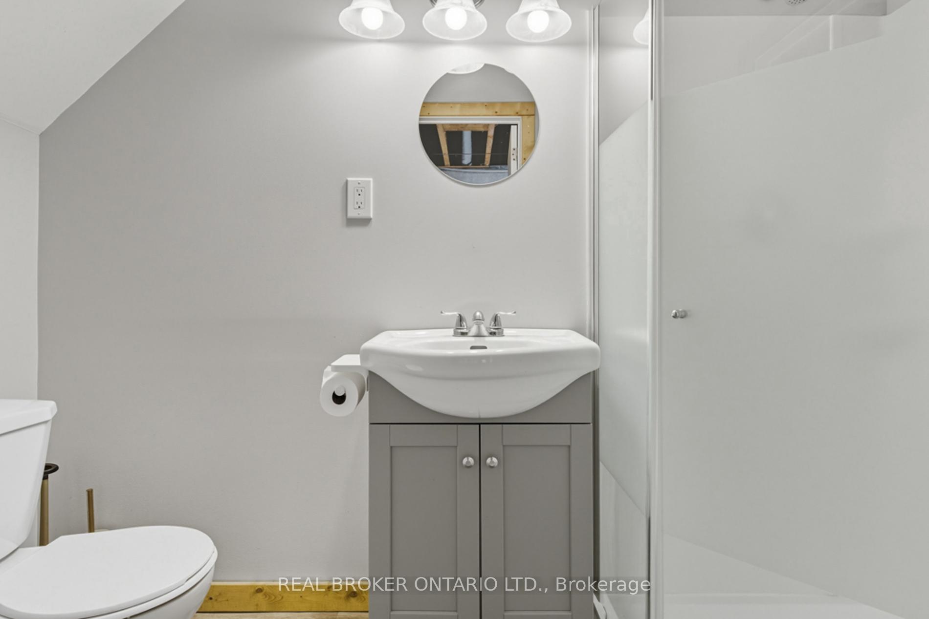 Photo 24 of 27 Broadmoor Avenue, Kitchener — HOMEH