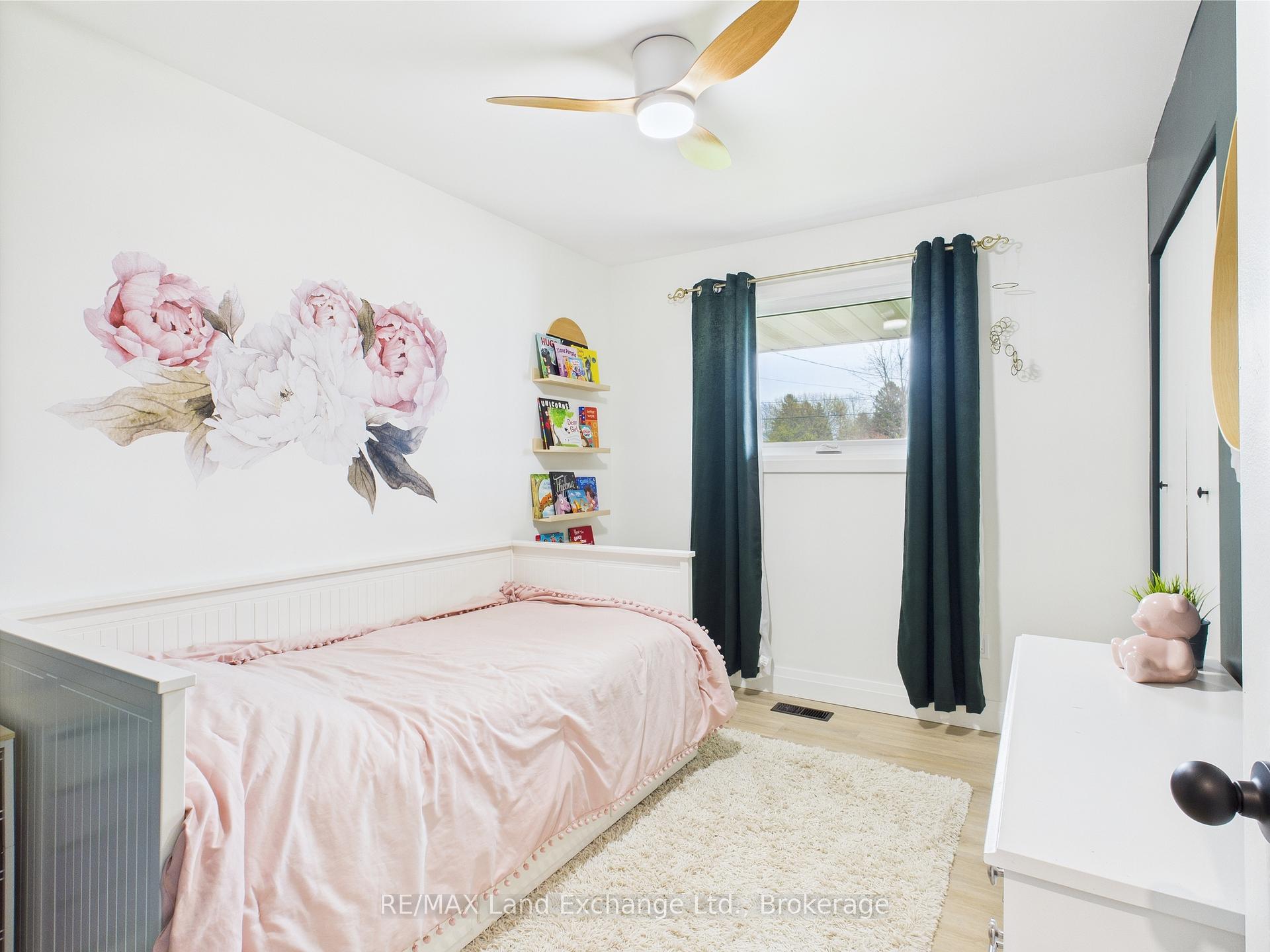Photo 11 of 402 Queen Street, Kincardine — HOMEH