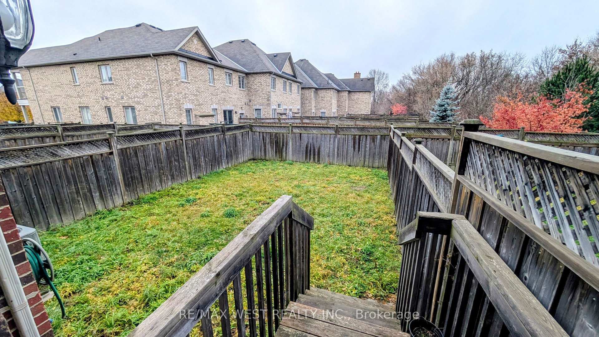 Photo 9 of 10 Moore's Court, Markham, Box Grove — HOMEH