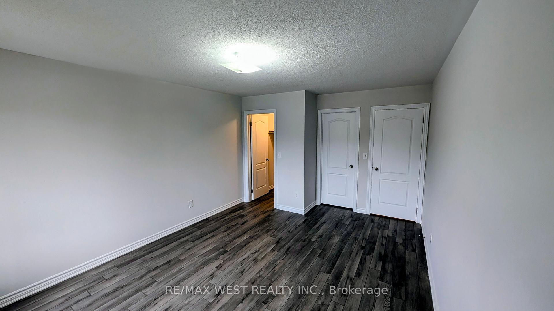 Photo 16 of 10 Moore's Court, Markham, Box Grove — HOMEH