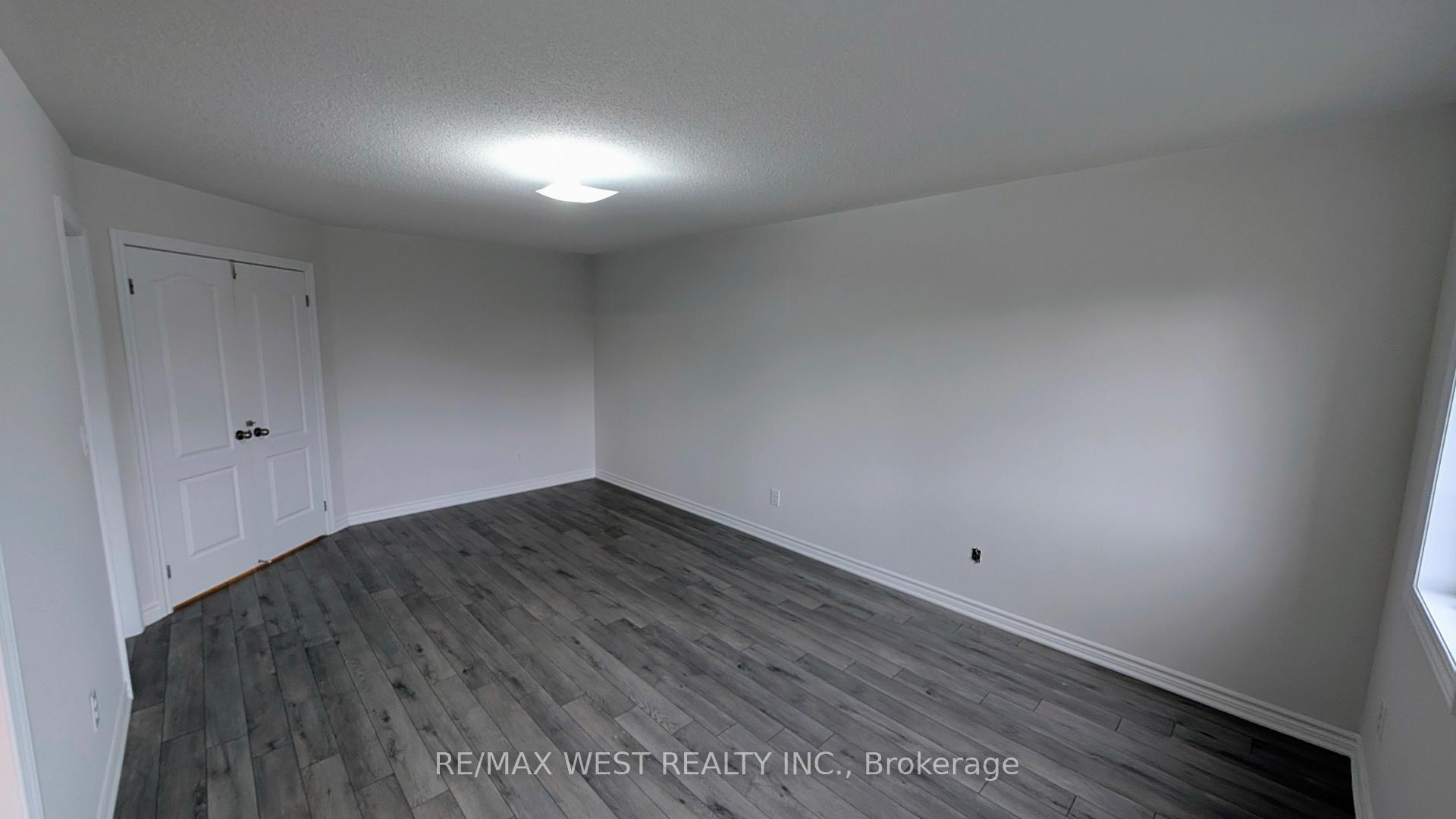 Photo 20 of 10 Moore's Court, Markham, Box Grove — HOMEH