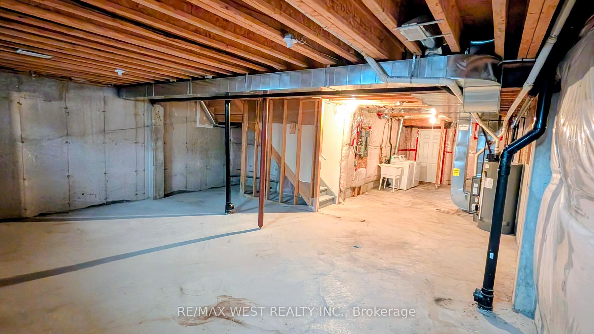 Photo 26 of 10 Moore's Court, Markham, Box Grove — HOMEH