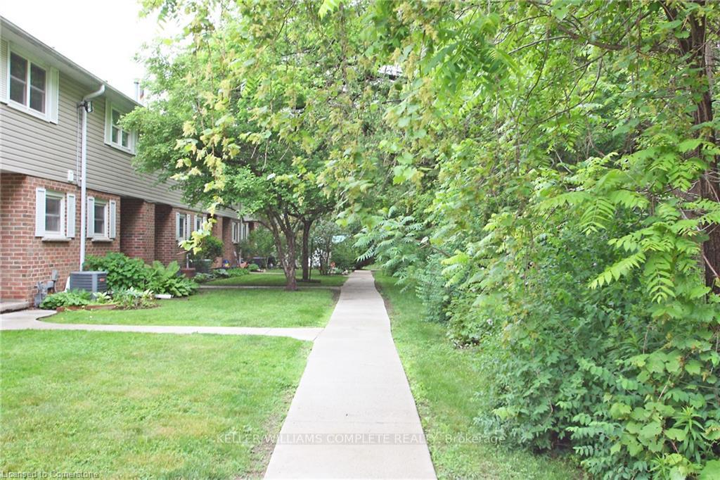 Photo 3 of Unit 6, 410 Pioneer Drive, Kitchener — HOMEH