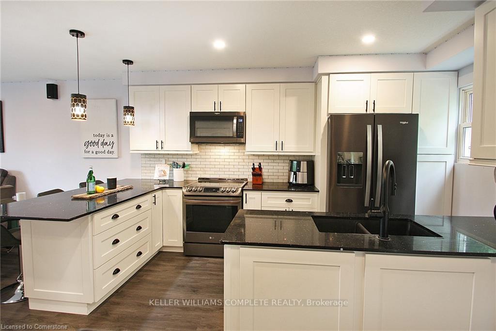 Photo 8 of Unit 6, 410 Pioneer Drive, Kitchener — HOMEH