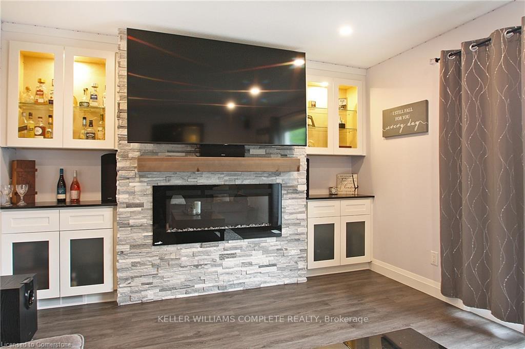 Photo 13 of Unit 6, 410 Pioneer Drive, Kitchener — HOMEH