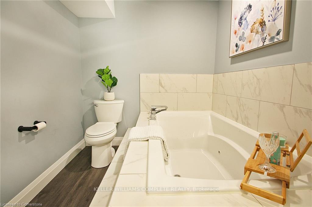 Photo 31 of Unit 6, 410 Pioneer Drive, Kitchener — HOMEH