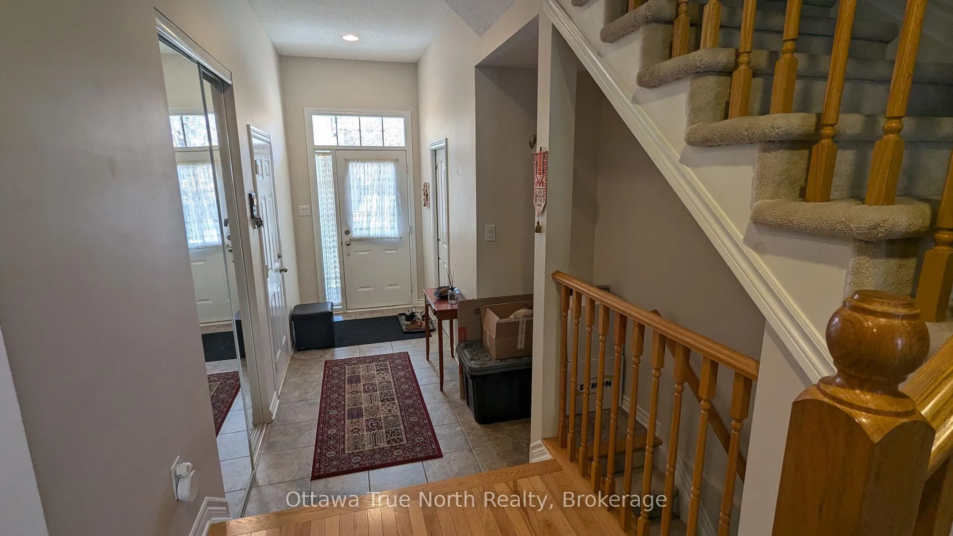 Photo 3 of 215 Badgeley Avenue, Ottawa, Kanata - Kanata Lakes/Heritage Hills — HOMEH