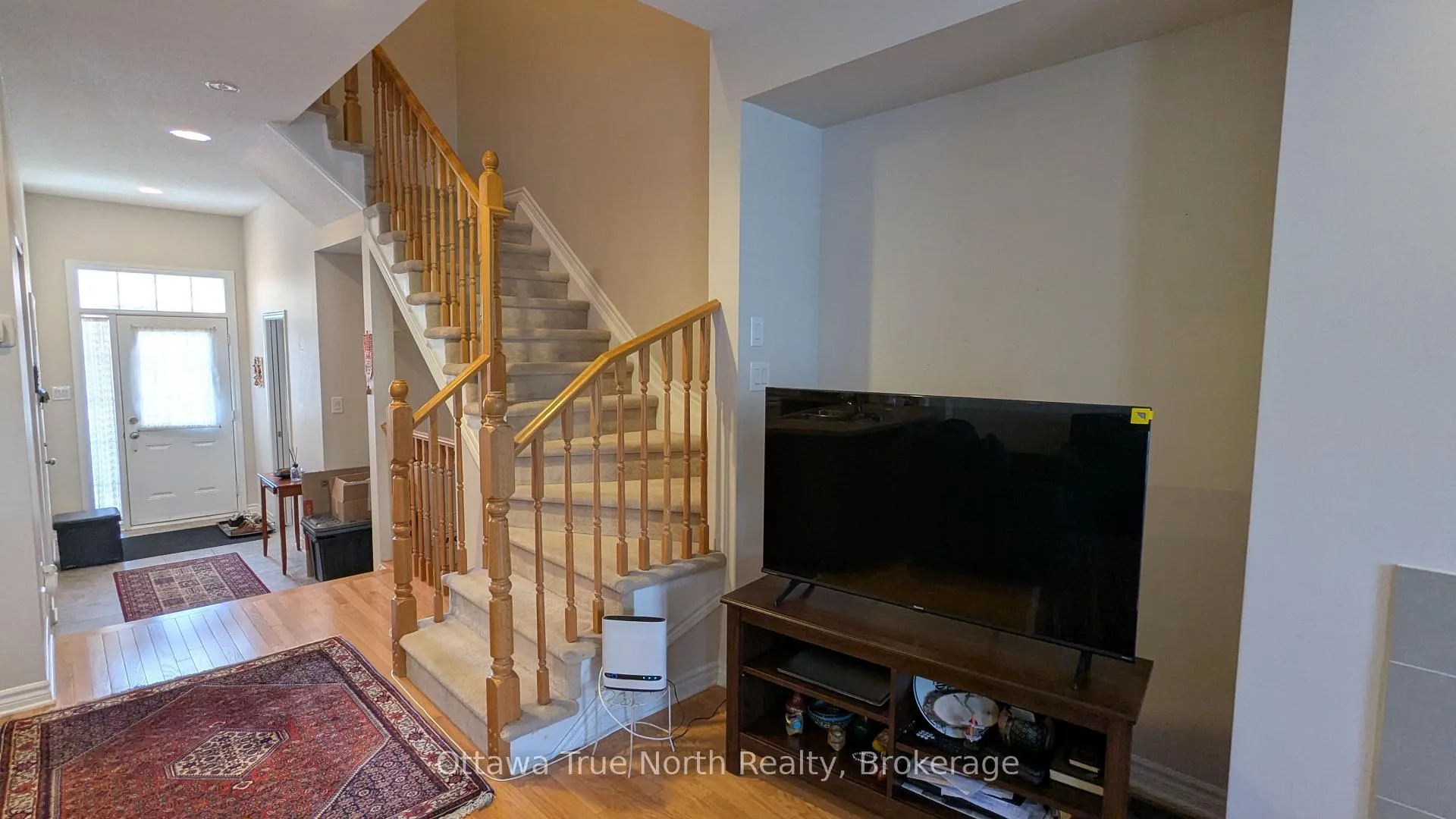 Photo 10 of 215 Badgeley Avenue, Ottawa, Kanata - Kanata Lakes/Heritage Hills — HOMEH