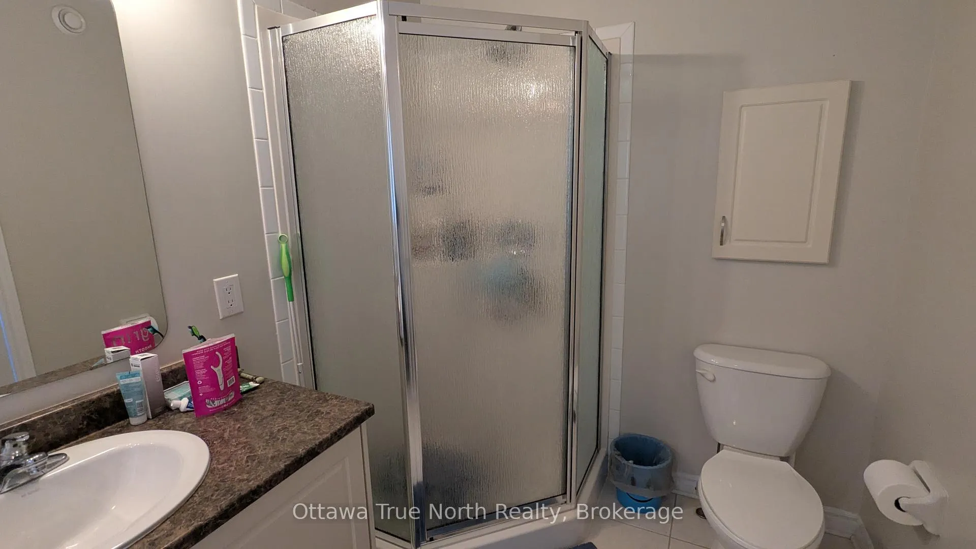 Photo 15 of 215 Badgeley Avenue, Ottawa, Kanata - Kanata Lakes/Heritage Hills — HOMEH