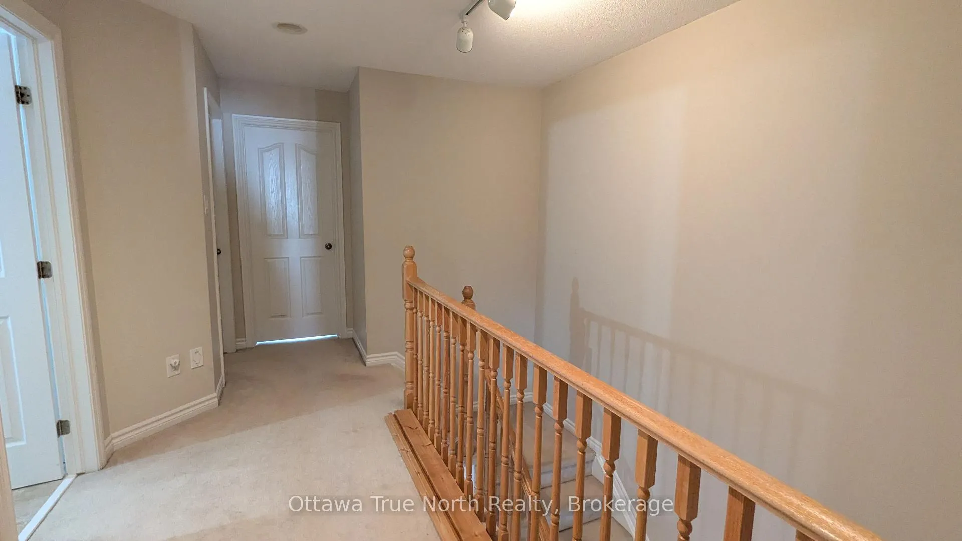 Photo 16 of 215 Badgeley Avenue, Ottawa, Kanata - Kanata Lakes/Heritage Hills — HOMEH