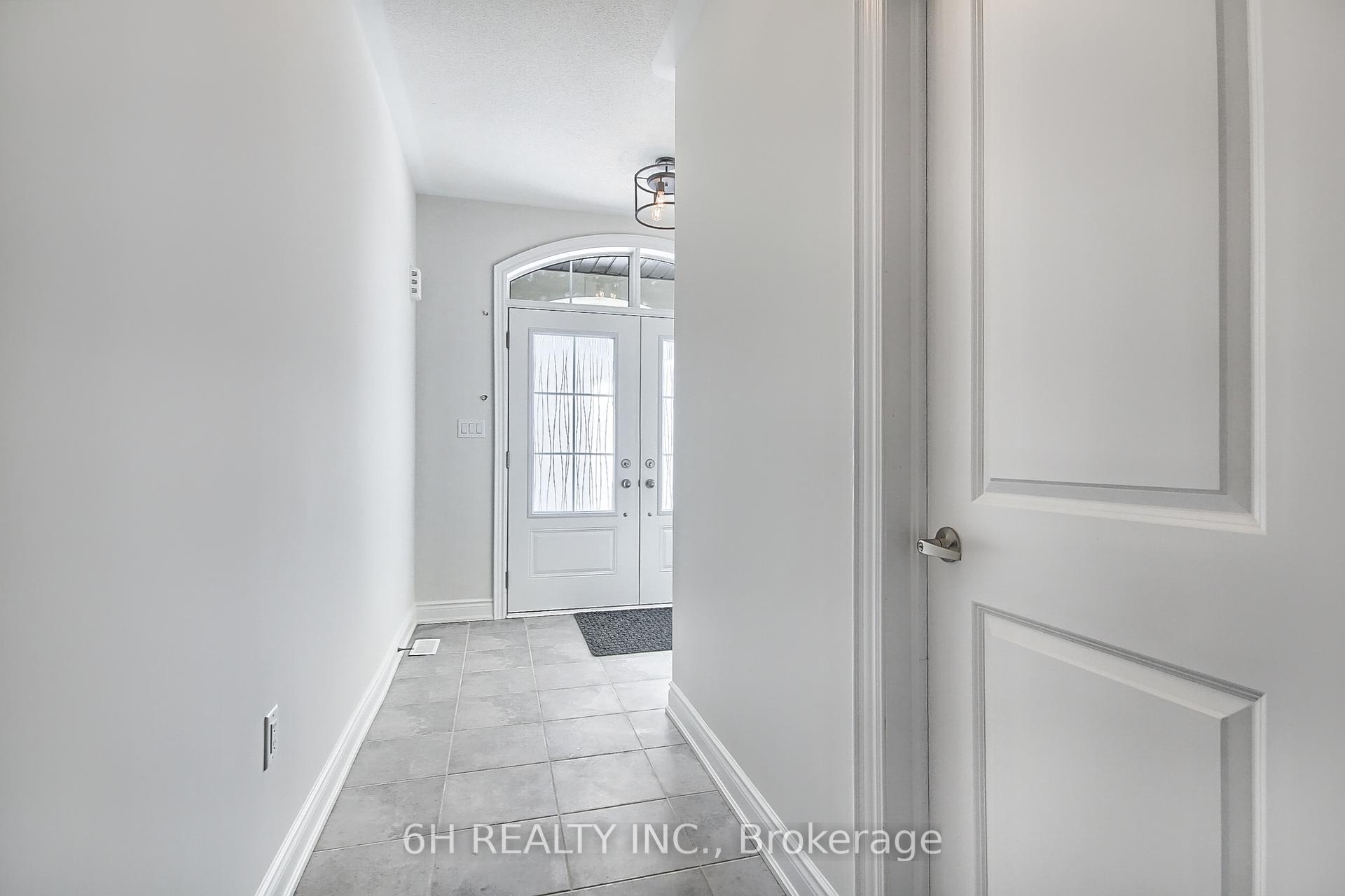 Photo 4 of 1322 Broderick Street, Innisfil, Rural Innisfil — HOMEH