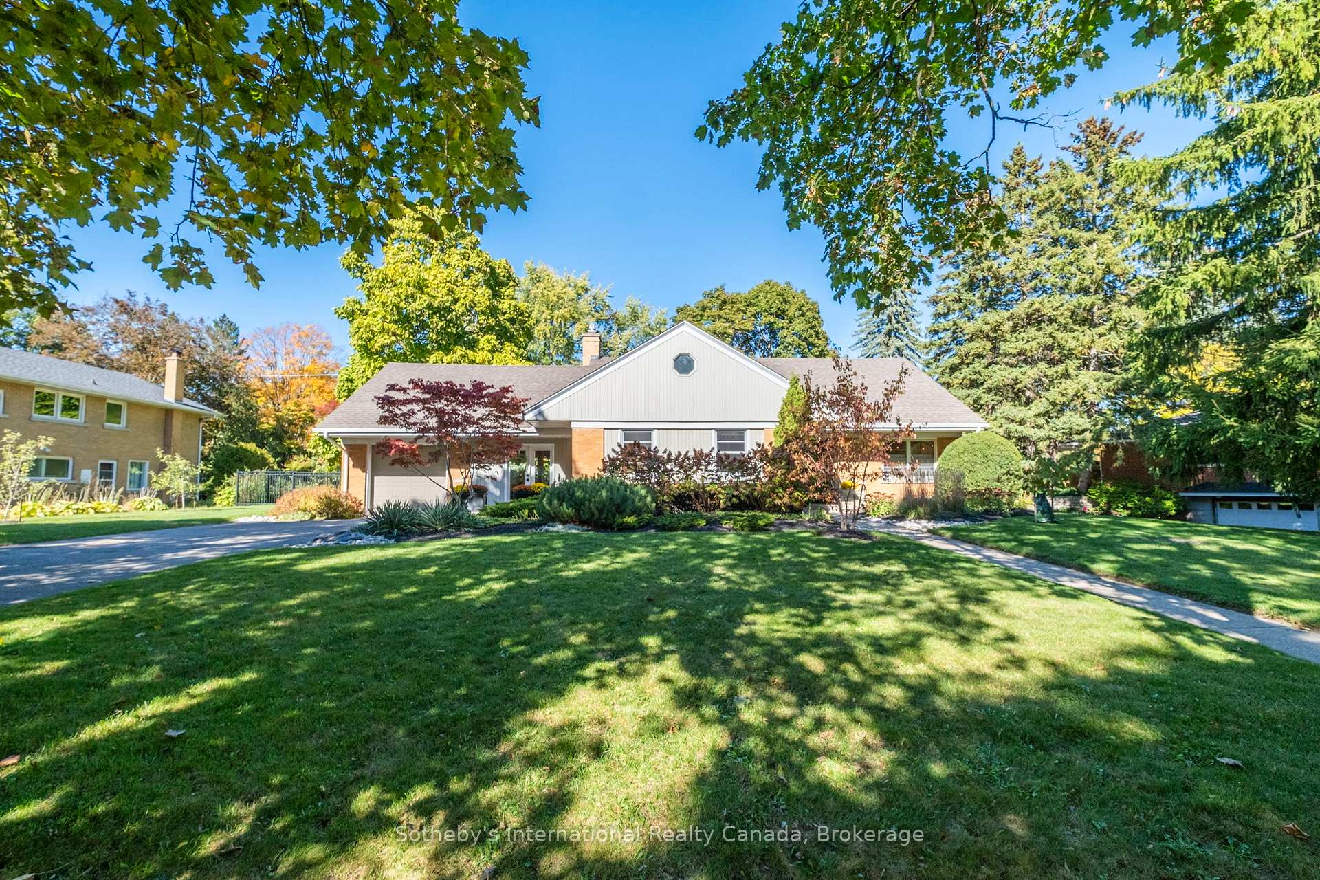 Photo 2 of 284 Union Boulevard, Kitchener — HOMEH