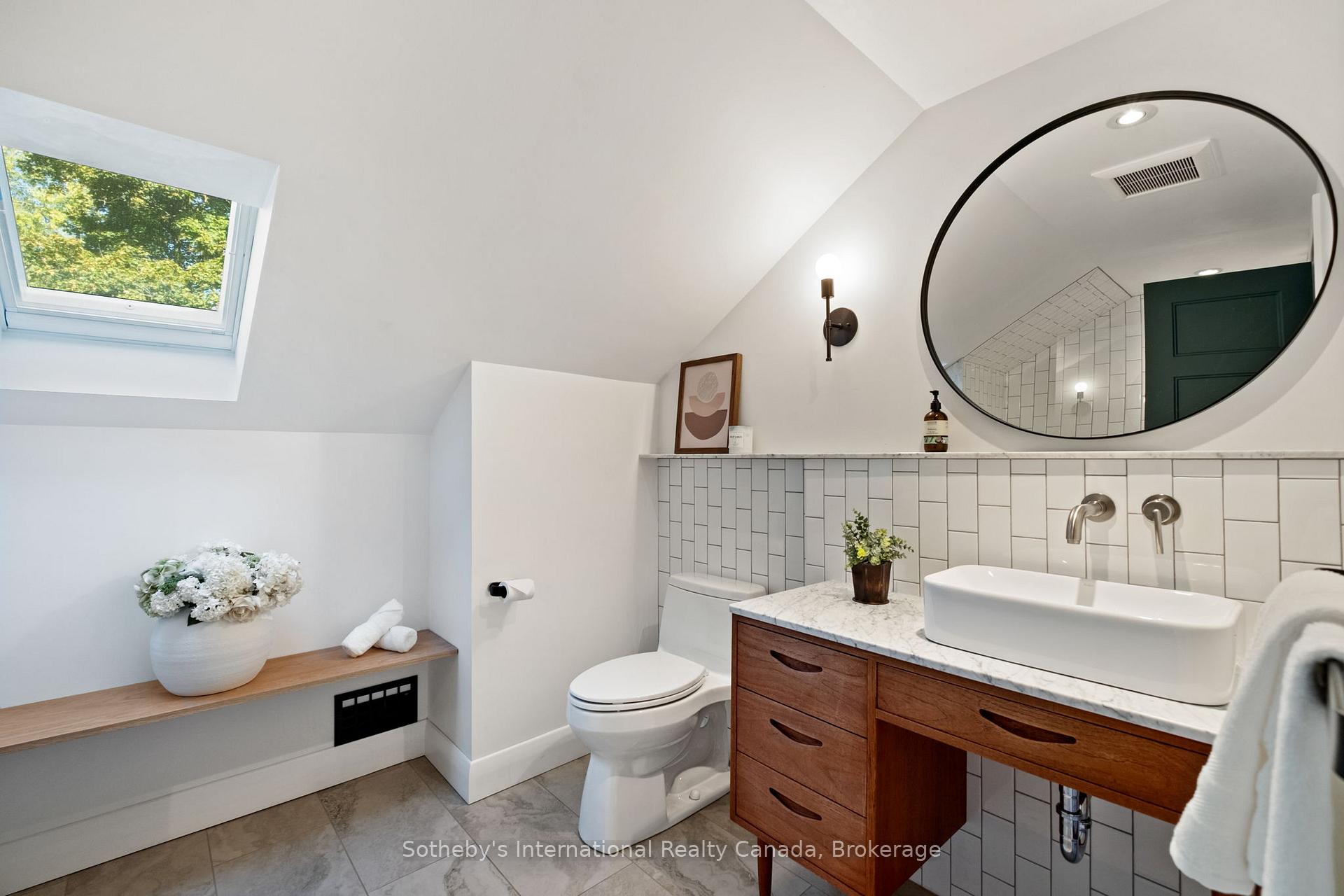 Photo 32 of 284 Union Boulevard, Kitchener — HOMEH