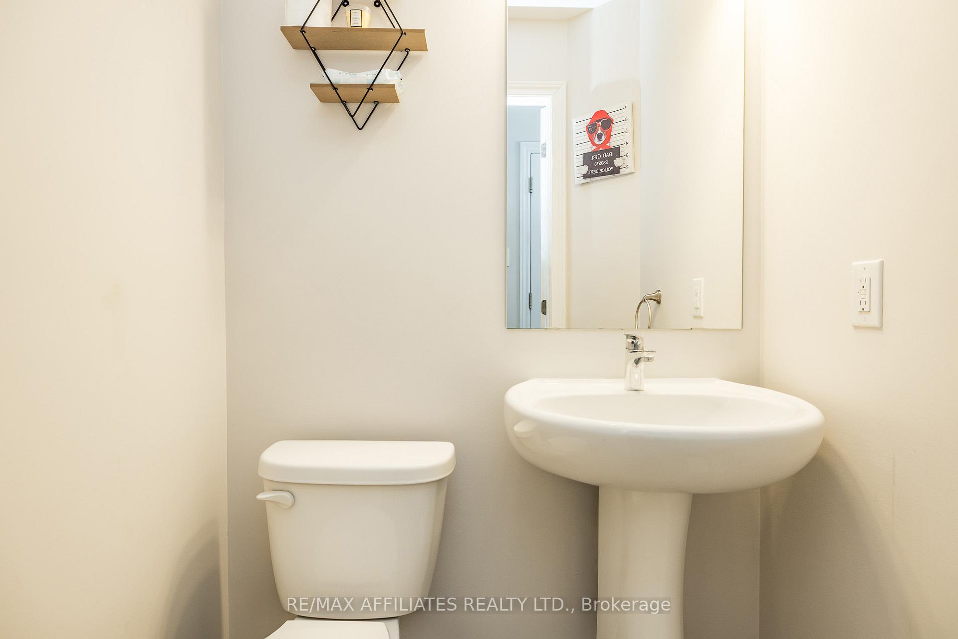Photo 13 of 310 Livery Street, Ottawa, Kanata - Emerald Meadows/Trailwest — HOMEH