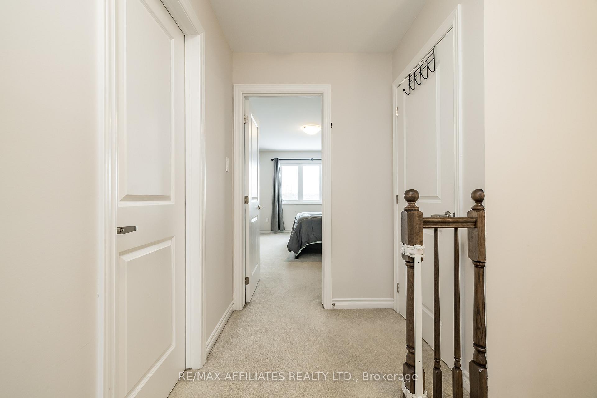Photo 15 of 310 Livery Street, Ottawa, Kanata - Emerald Meadows/Trailwest — HOMEH