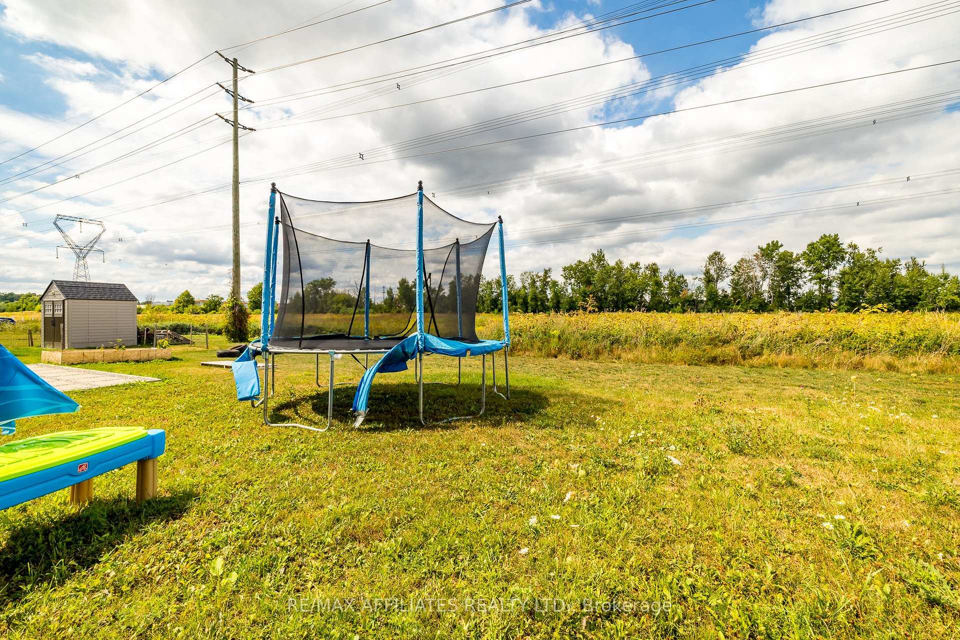 Photo 34 of 310 Livery Street, Ottawa, Kanata - Emerald Meadows/Trailwest — HOMEH