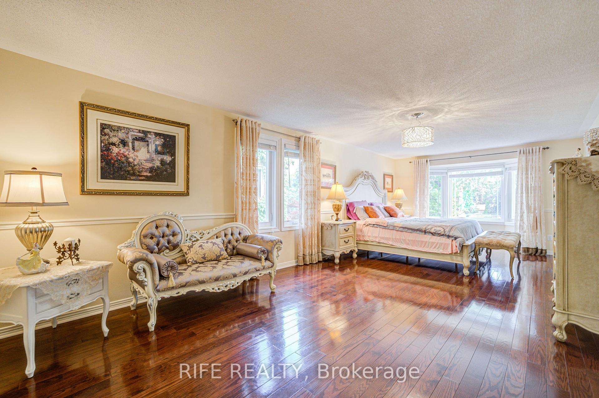 Photo 21 of 22 Chambery Crescent, Markham, Unionville — HOMEH