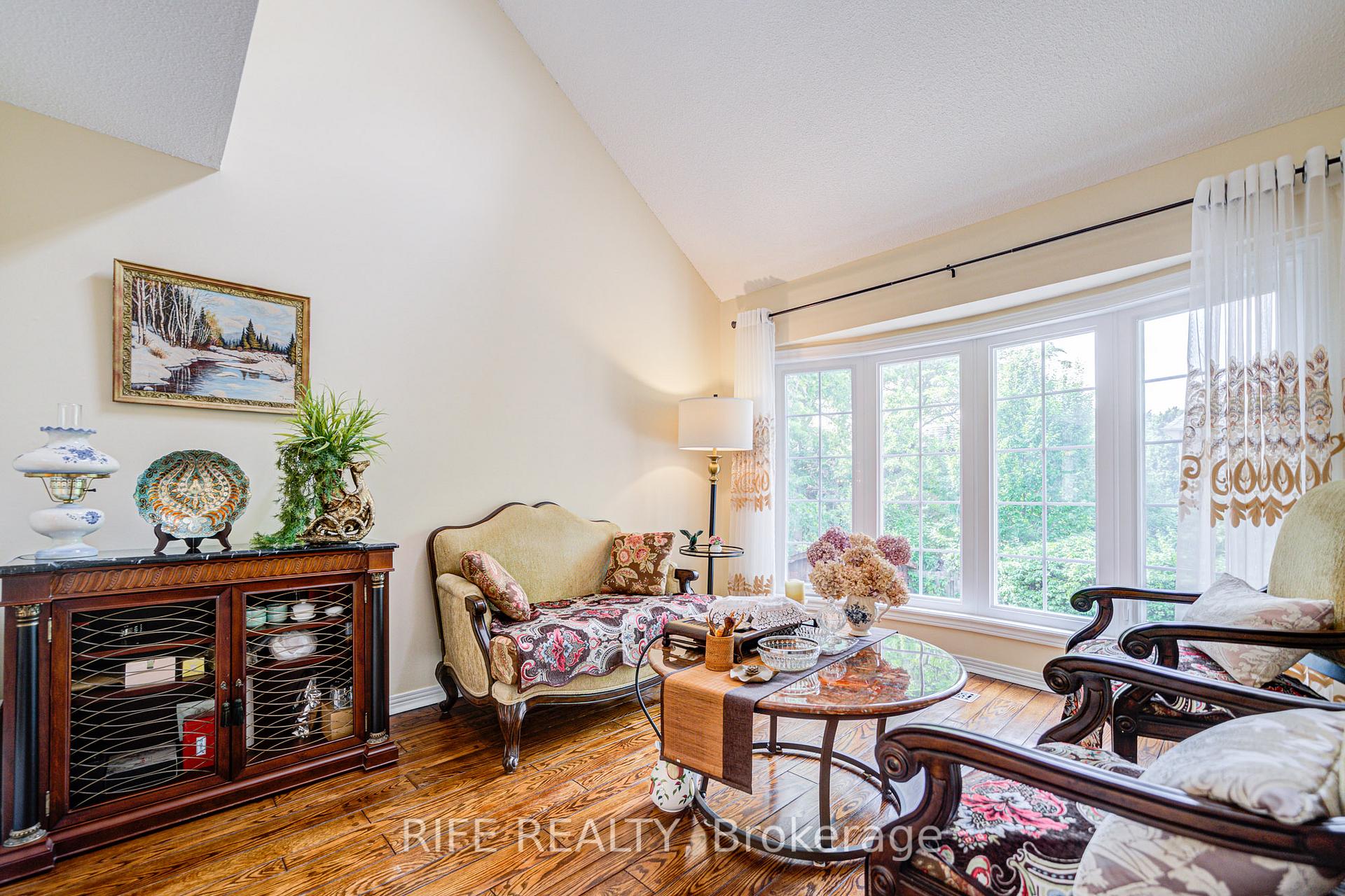 Photo 29 of 22 Chambery Crescent, Markham, Unionville — HOMEH