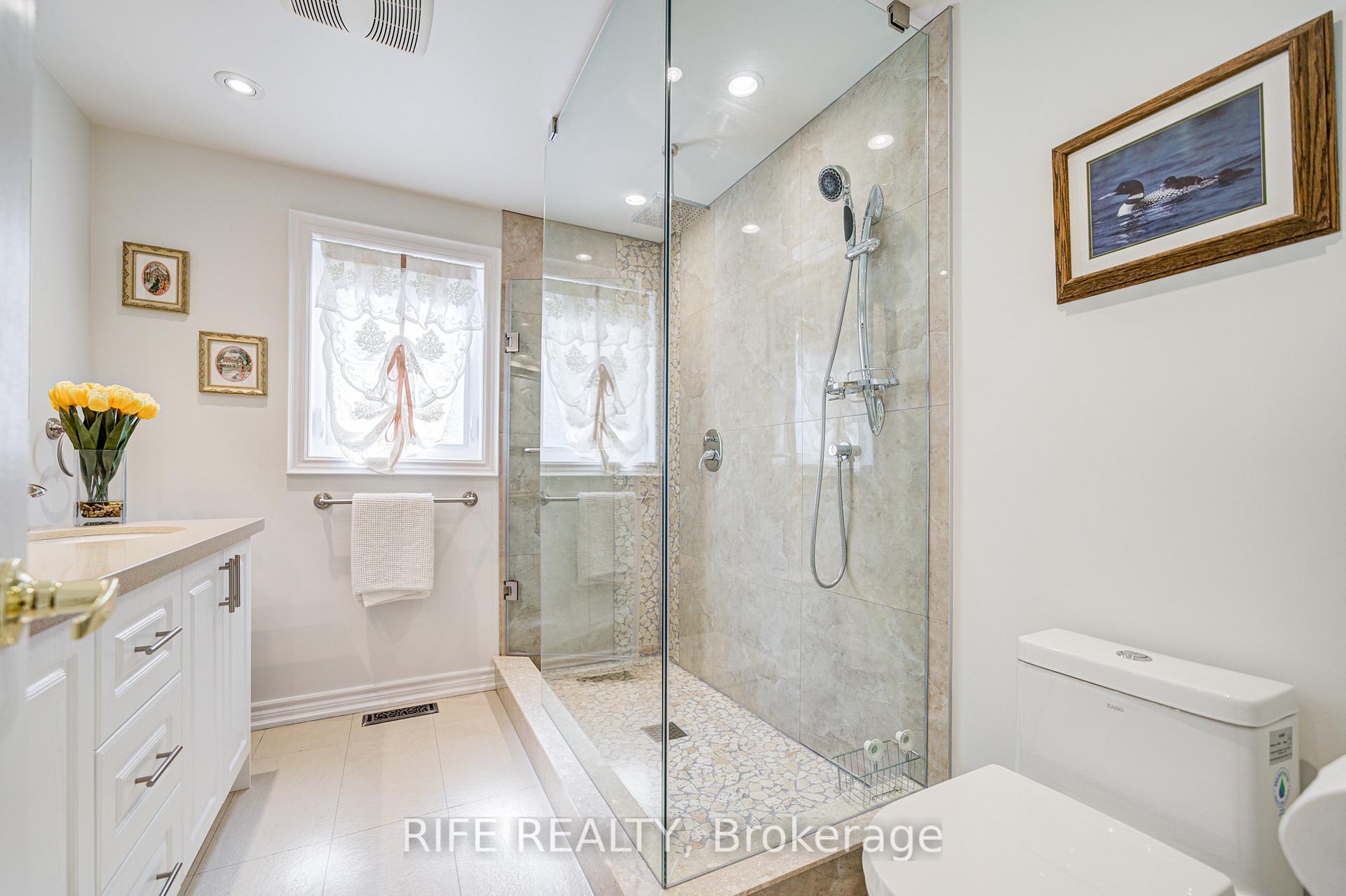 Photo 34 of 22 Chambery Crescent, Markham, Unionville — HOMEH
