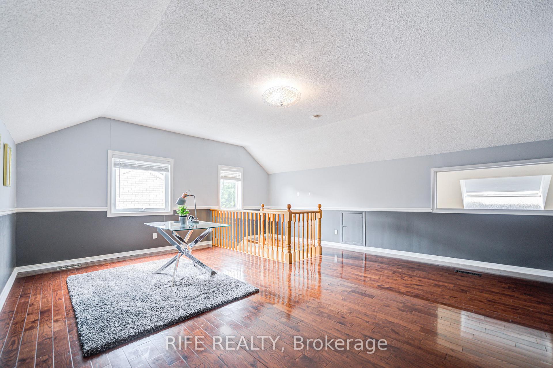 Photo 37 of 22 Chambery Crescent, Markham, Unionville — HOMEH