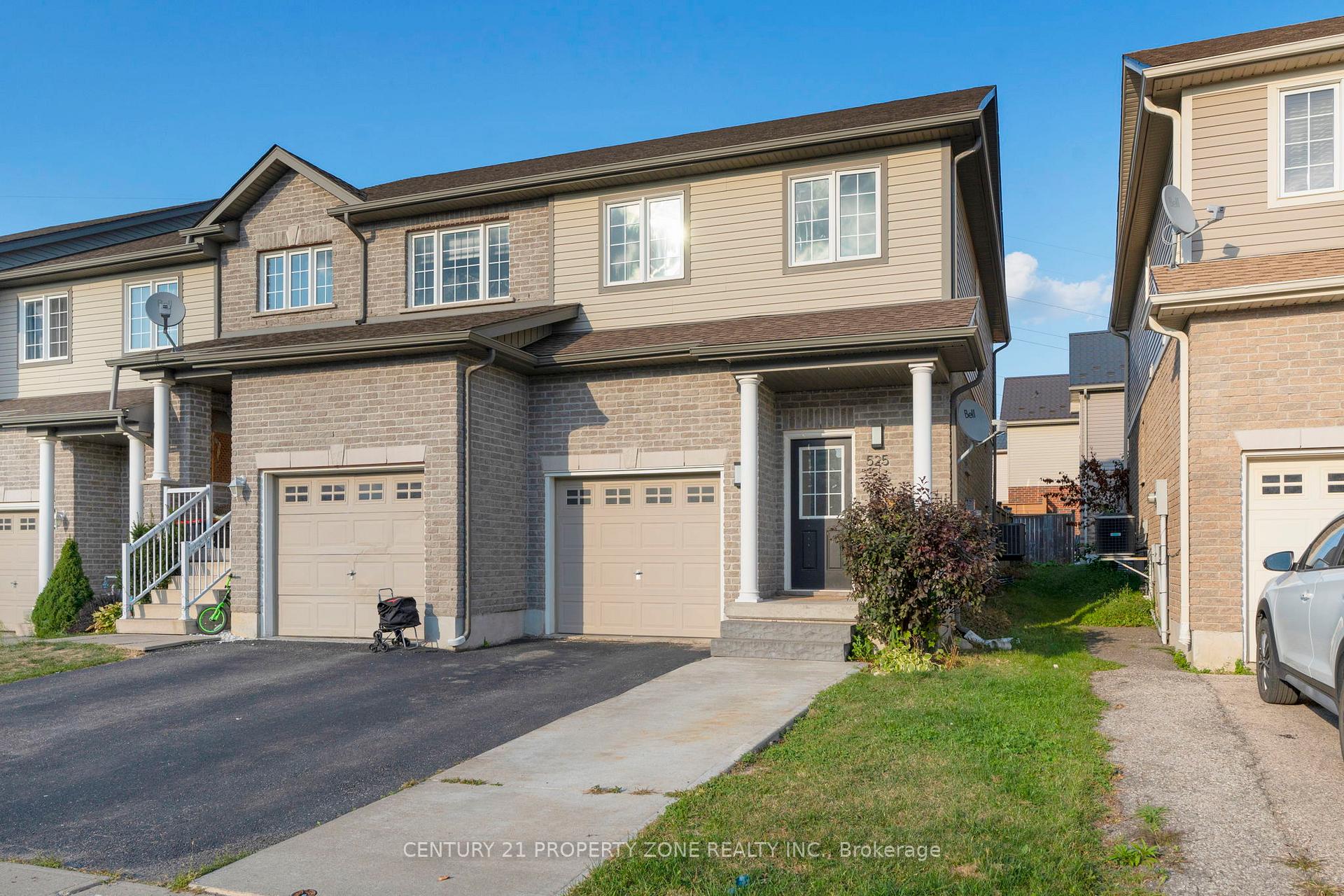 Photo 2 of 525 Banffshire Crescent, Kitchener — HOMEH