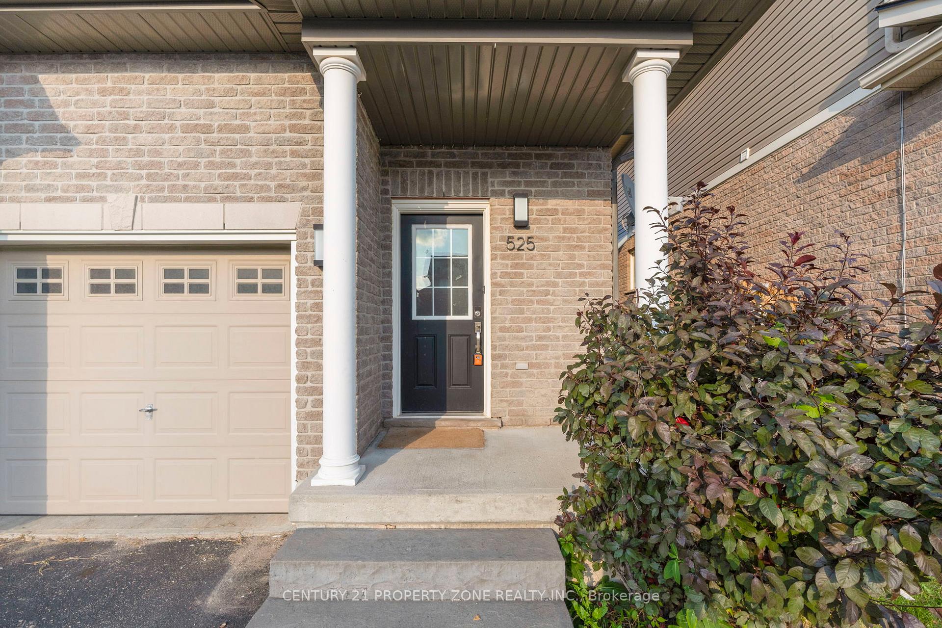 Photo 3 of 525 Banffshire Crescent, Kitchener — HOMEH