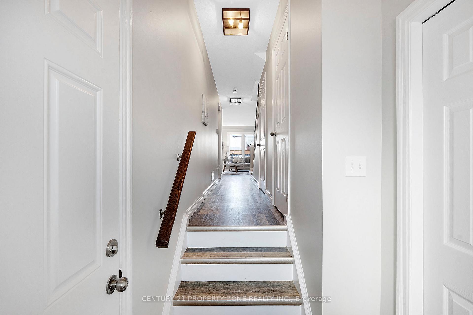 Photo 5 of 525 Banffshire Crescent, Kitchener — HOMEH