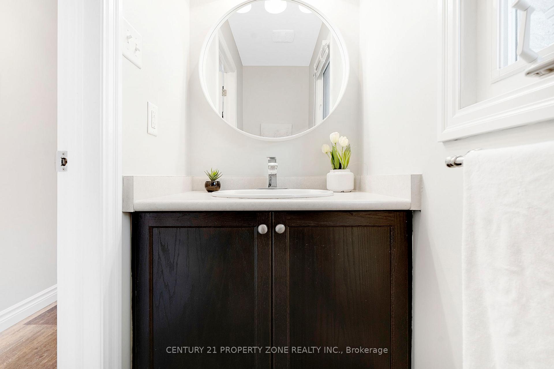 Photo 13 of 525 Banffshire Crescent, Kitchener — HOMEH